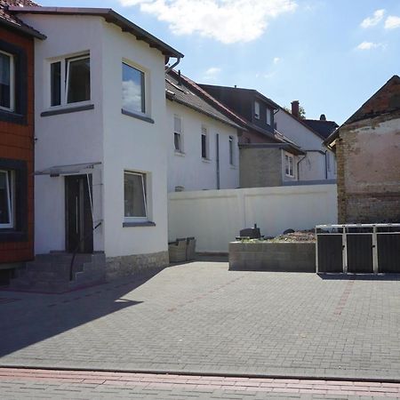 Aussergewoehnliche Dachgeschosswohnung Кёнигслуттер-ам-Эльм Экстерьер фото