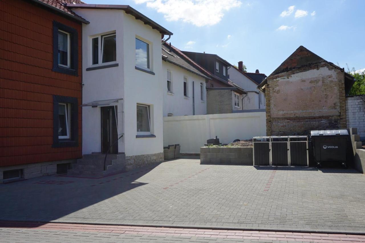 Aussergewoehnliche Dachgeschosswohnung Кёнигслуттер-ам-Эльм Экстерьер фото